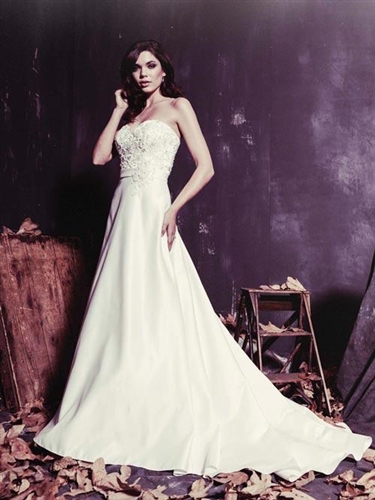 Ella Rosa Bridal Gown BE188