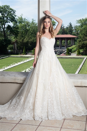 Loadoro Bridal Gown M633