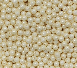 Round Beads 4mm: CZRD4-03000-14401 - Chalk White Cream Luster - 25 pieces