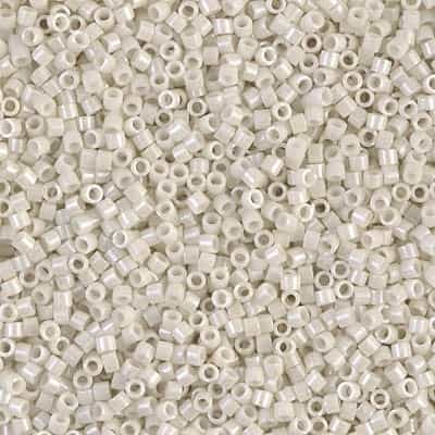 [ DS ] Miyuki Delica Seed Beads 5g 11/0 DB0211 OPL Alabaster