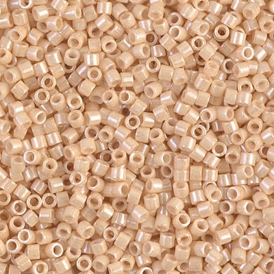 [ DS ] Miyuki Delica 10/0 Seed Beads 5g DBM0204 OPL Medium Flesh