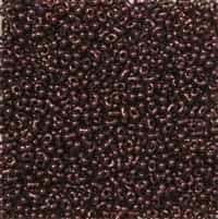 Matsuno Peanut M Dark Raspberry Beads