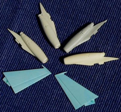 1:126 Convair 880 Engines and Stabs