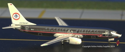 1:400 Boeing 737-823, American Airlines 'Retro' (Chrome)