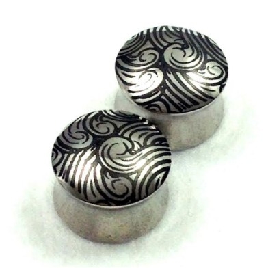 Pair of Surgical Steel "Wave" Plugs