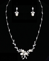 Fresh Water Pearl Necklace Set