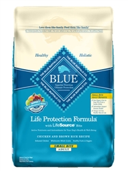 BLUE BUFFALO LIFE PROTECTION SMALL BITE ADULT DOG CHICKEN & BROWN RICE 30LB