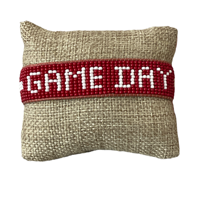 11-5890  BURGUNDY GAME DAY HANDMADE SEED BEADED  ADJUSTABLE BRACELET