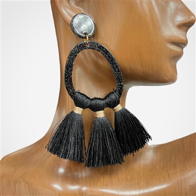 13-2162 BLACK TASSEL EARRINGS