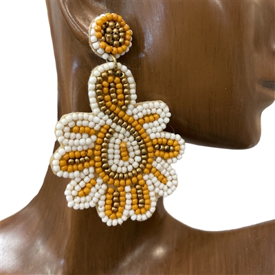 13-3236 ANTIQUE WHITE AND GOLD SEED BEAD POST EARRINGS