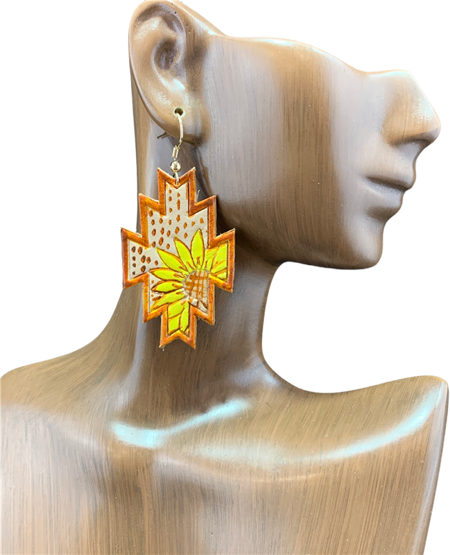 13-3688 NATURAL SUNFLOWER LEATHER ABSTRACT EARRINGS