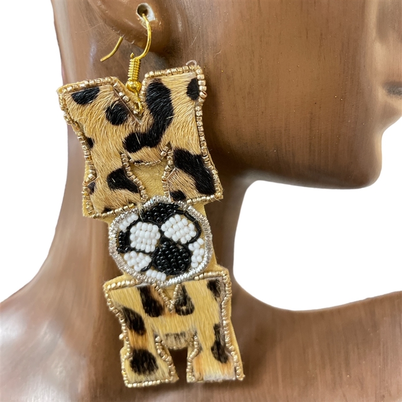 13-4157 LEOPARD PRINT SOCCER MOM SEED BEAD EARRINGS