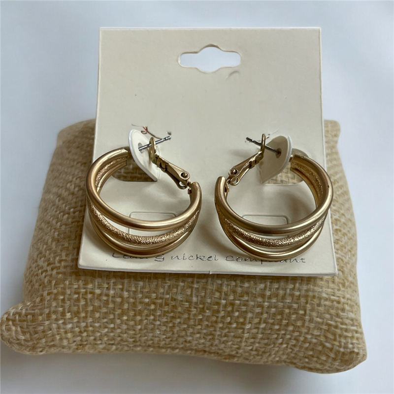 13-4300  GOLD MATTE 3 LINE HOOP EARRINGS
