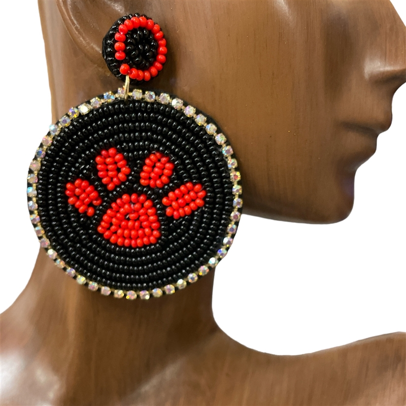 13-4848B RED BLACK PUPPY PAW SEED BEAD POST EARRINGS