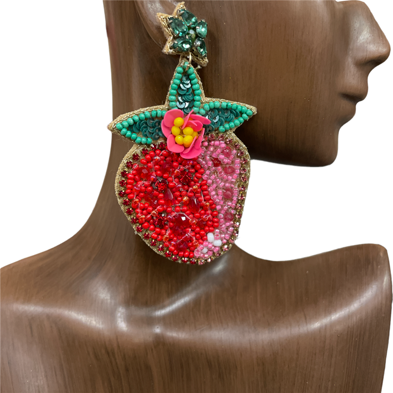 13-5211  STRAWBERRY SEED BEAD EARRINGS