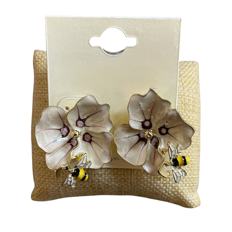 13-7541  IVORY FLOWER & BEE LARGE STUD EARRINGS