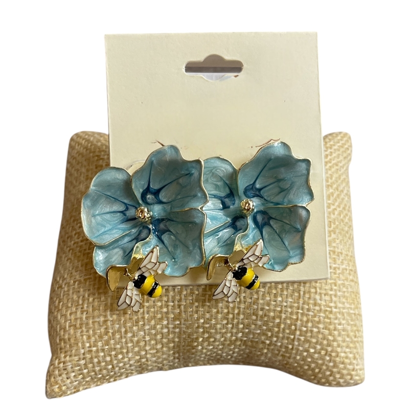 13-7541B  BLUE  FLOWER & BEE LARGE STUD EARRINGS