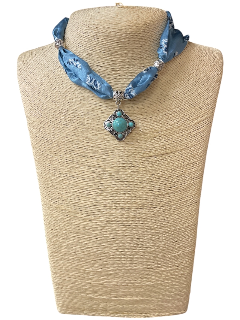 15-2138  TURQUOISE CHARM BLUE SCARF NECKLACE