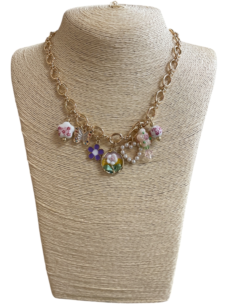 15-2220  ROSE  FLORAL CHARMS SHORT NECKLACE
