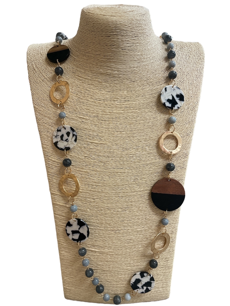 180BW  BLACK & WHITE GEOMETRIC ACRYLIC NECKLACE