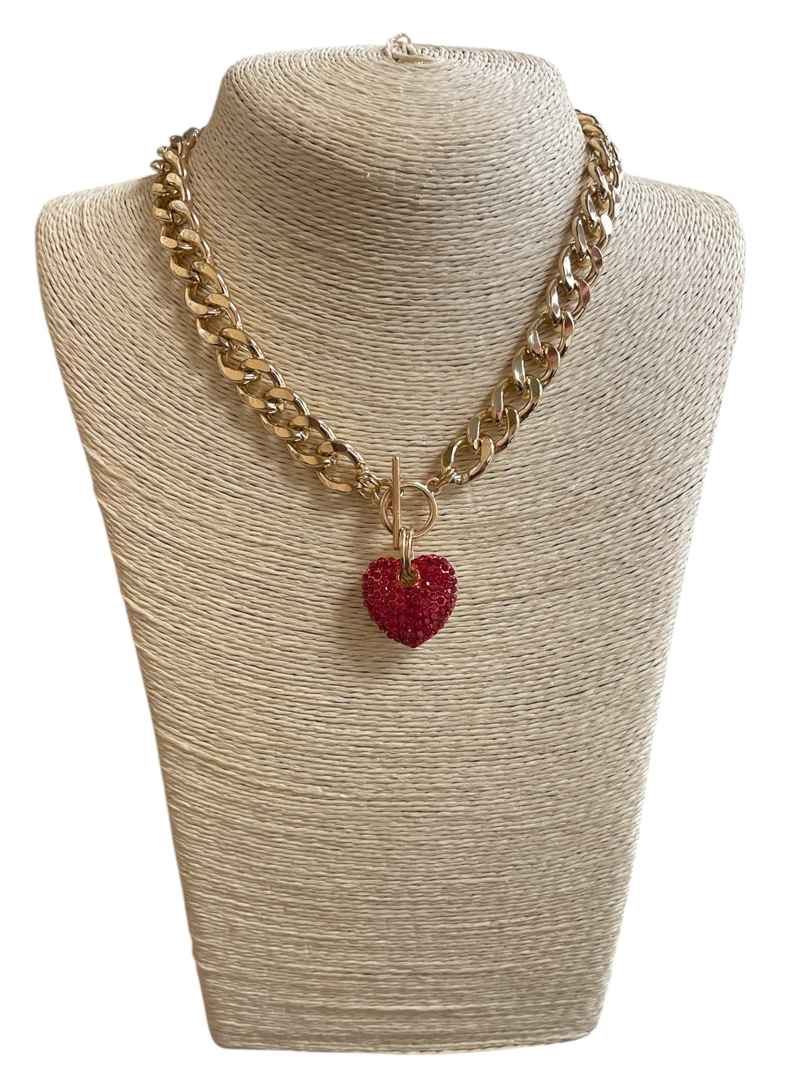 18463  CHAIN RED HEART IN CENTER SHORT NECKLACE