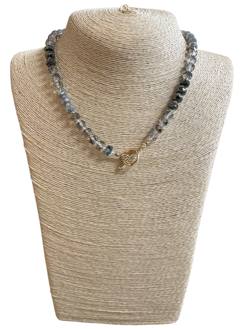 18990  GRAY  & CLEAR  CRYSTAL  SHORT NECKLACE
