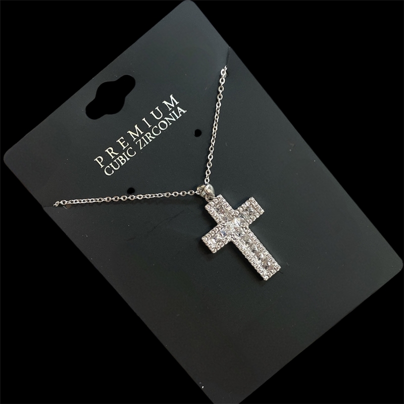 19024 SILVER CROSS RHINESTONE CUBIC ZIRCONIA NECKLACE