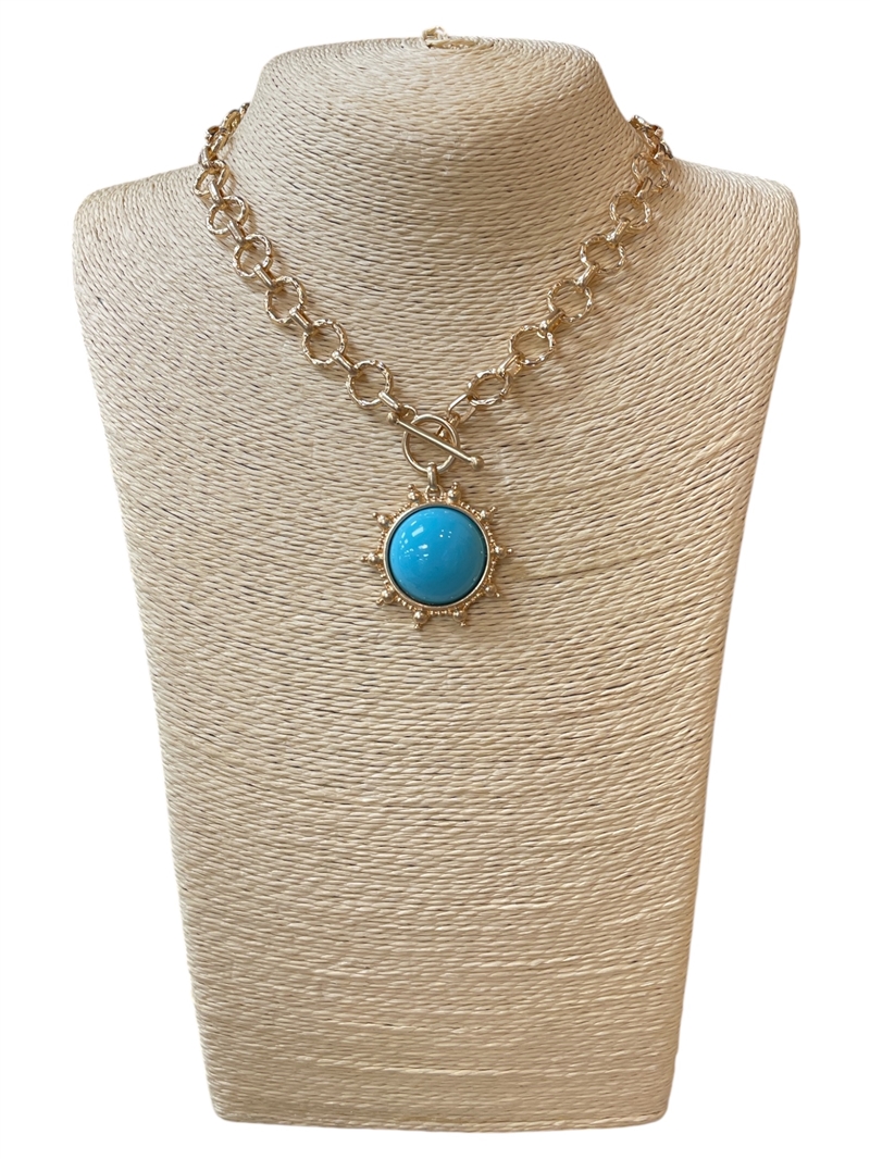 1NDN2249T GOLD HAMMERED TURQUOISE PENDANT TOGGLE NECKLACE