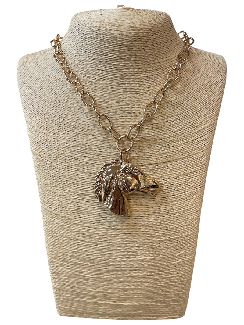 1NDN2264 HAMMERED HORSE HEAD SHORT NECKLACE