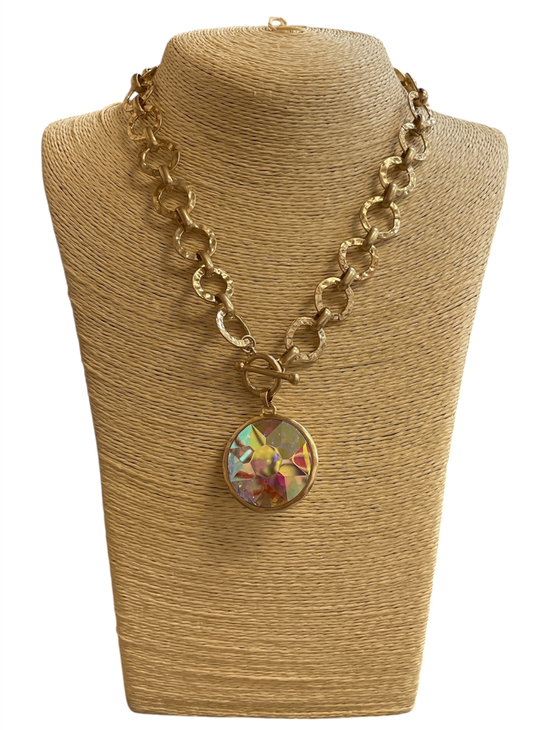 1NLN2157A MATTE GOLD LARGE AB PENDANT STONE TOGGLE NECKLACE