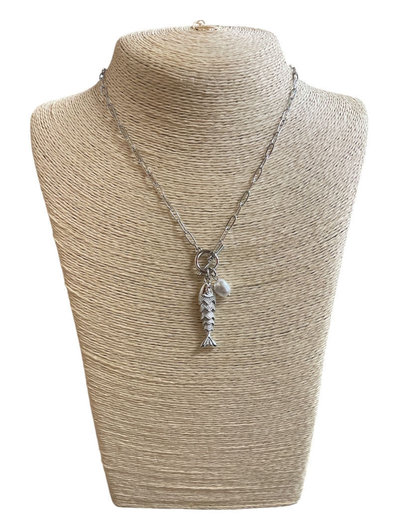 1NON2204   FISH & PEARL SHORT NECKLACE