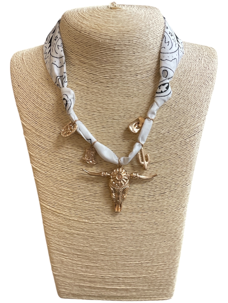 1NUN2120W   MATTE GOLD COW  SKULL WHITE SCARF NECKLACE