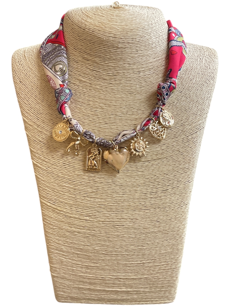 1NUN2130  HEART  CHARMS HOT PINK SCARF NECKLACE