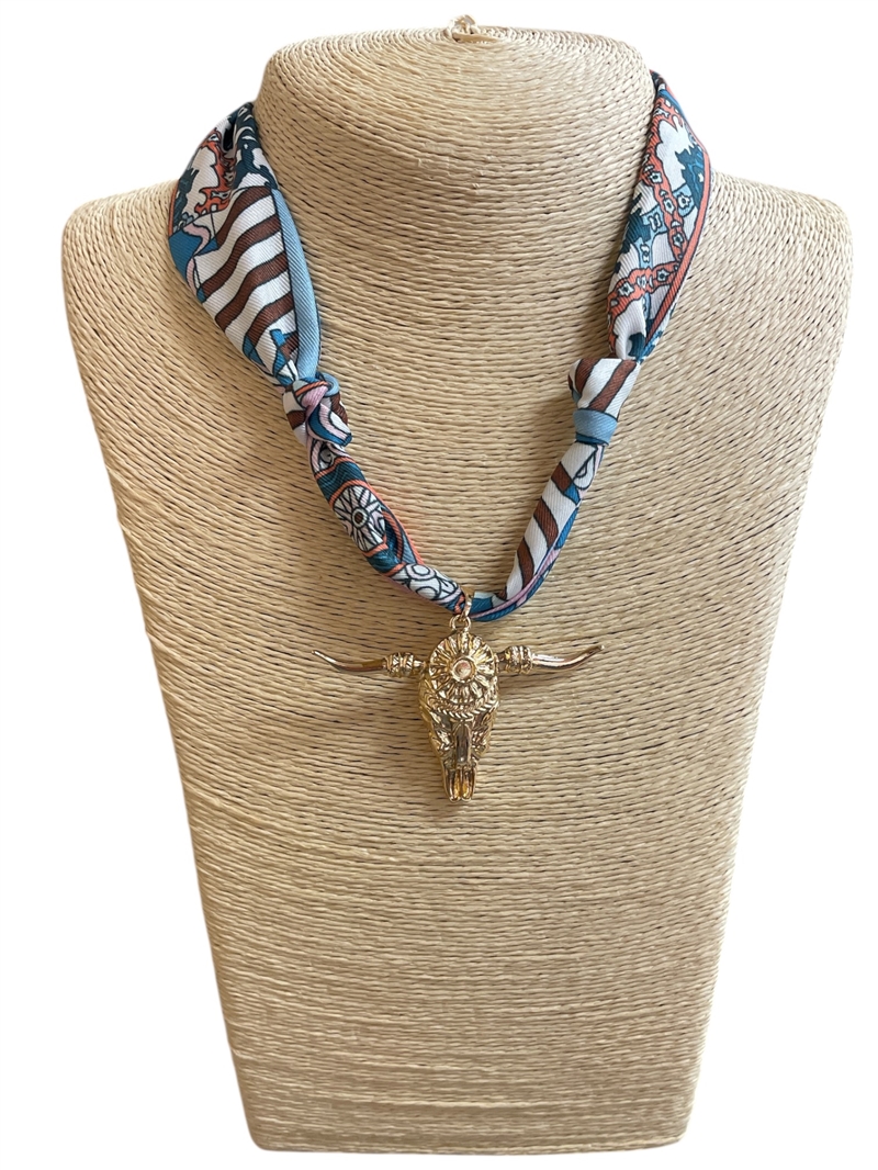 1NUN2135 COW  SKULL  BLUE  SCARF NECKLACE