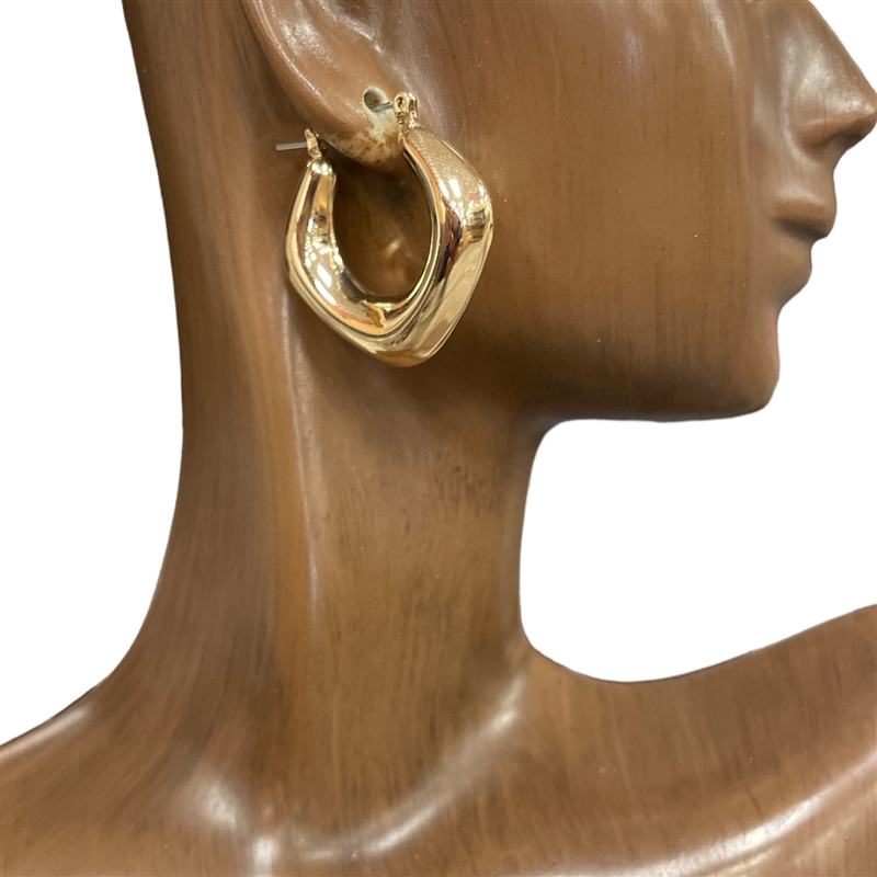28199  LIGHTWEIGHT MEDIUM  HOOP EARRINGS