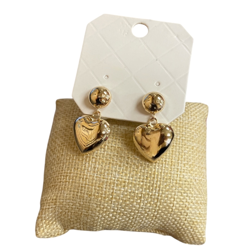 28248  SMALL STUD HEART EARRINGS
