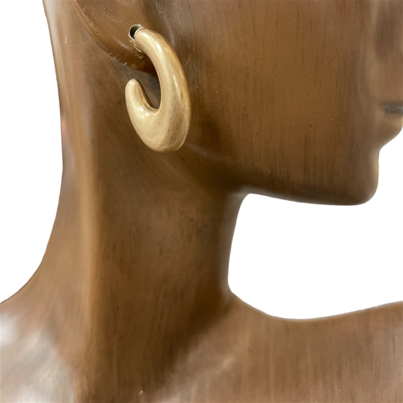 766F  SMALL  LIGHTWEIGHT CHUNKY HOOP EARRINGS