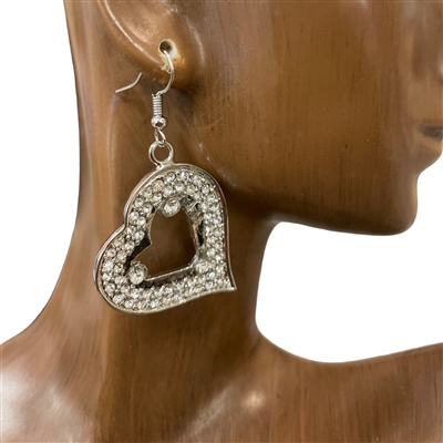 774F  SILVER RHINESTONE HEART EARRINGS