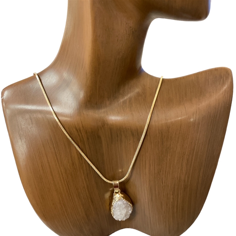 868A DRUZY STONE SHORT NECKLACE