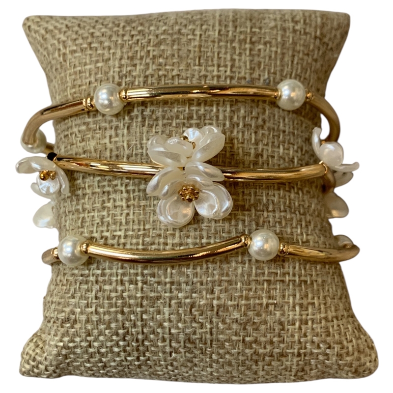 AB6266 WHITE FLOWER GOLD & PEARL BEADED BRACELET SET