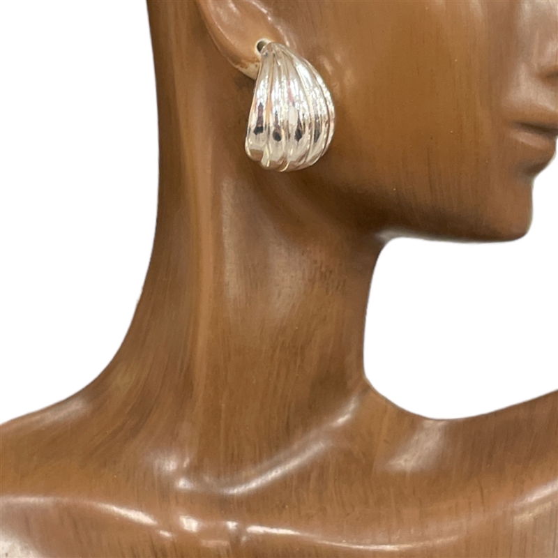 AE31419 LINES TEARDROP EARRINGS
