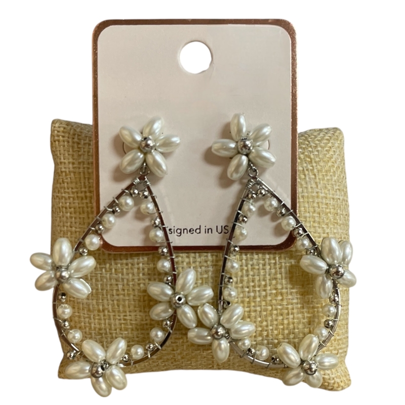 AE4634 FLOWER PEARL TEARDROP STUD EARRINGS