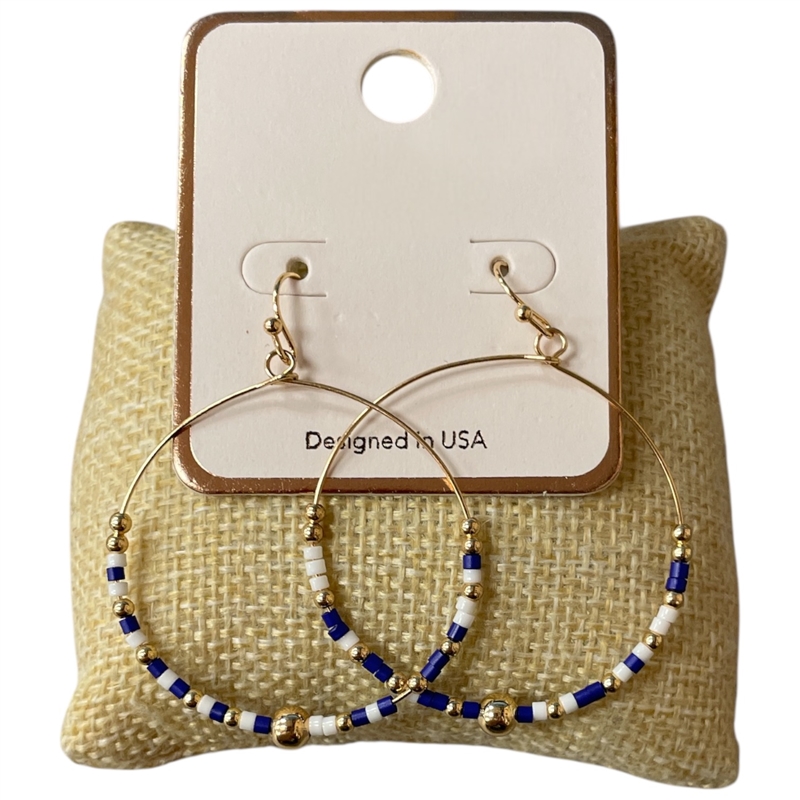 AE4758BW  GOLD BLUE WHITE BEADED ROUND EARRINGS