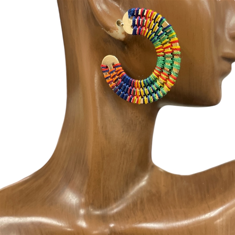 AE5501 MULTI COLOR THREADED GOLD HOOP