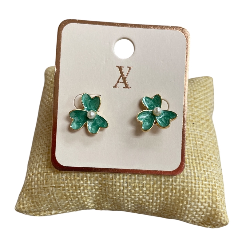AE5869 SMALL FLOWER STUD EARRINGS