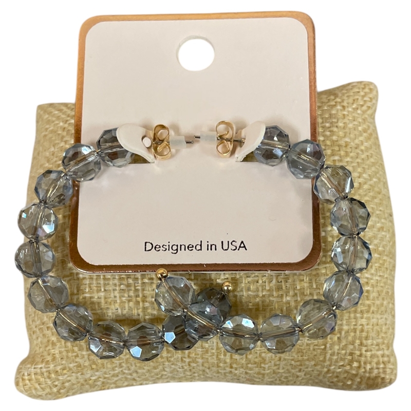 AE5933 CRYSTAL BEADED MEDIUM OPEN HOOPS