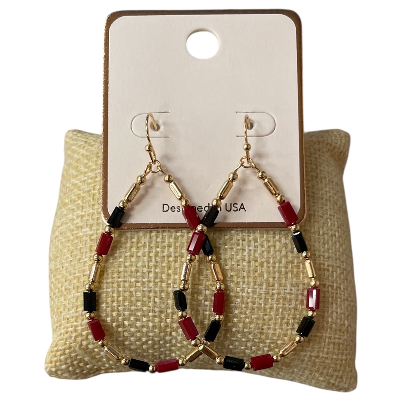 AE6096BK  GOLD BURGUNDY BLACK BEADED ROUND EARRINGS