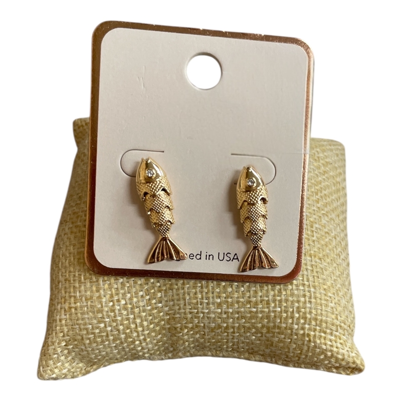 AE6224 GOLD FISH STUD EARRINGS