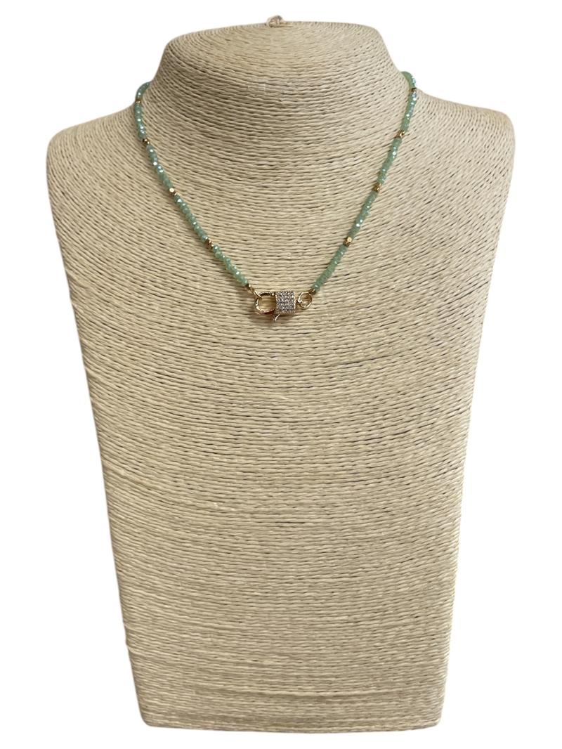 AN2986 SHORT GREEN CRYSTAL BEADED GOLD CLASP NECKLACE