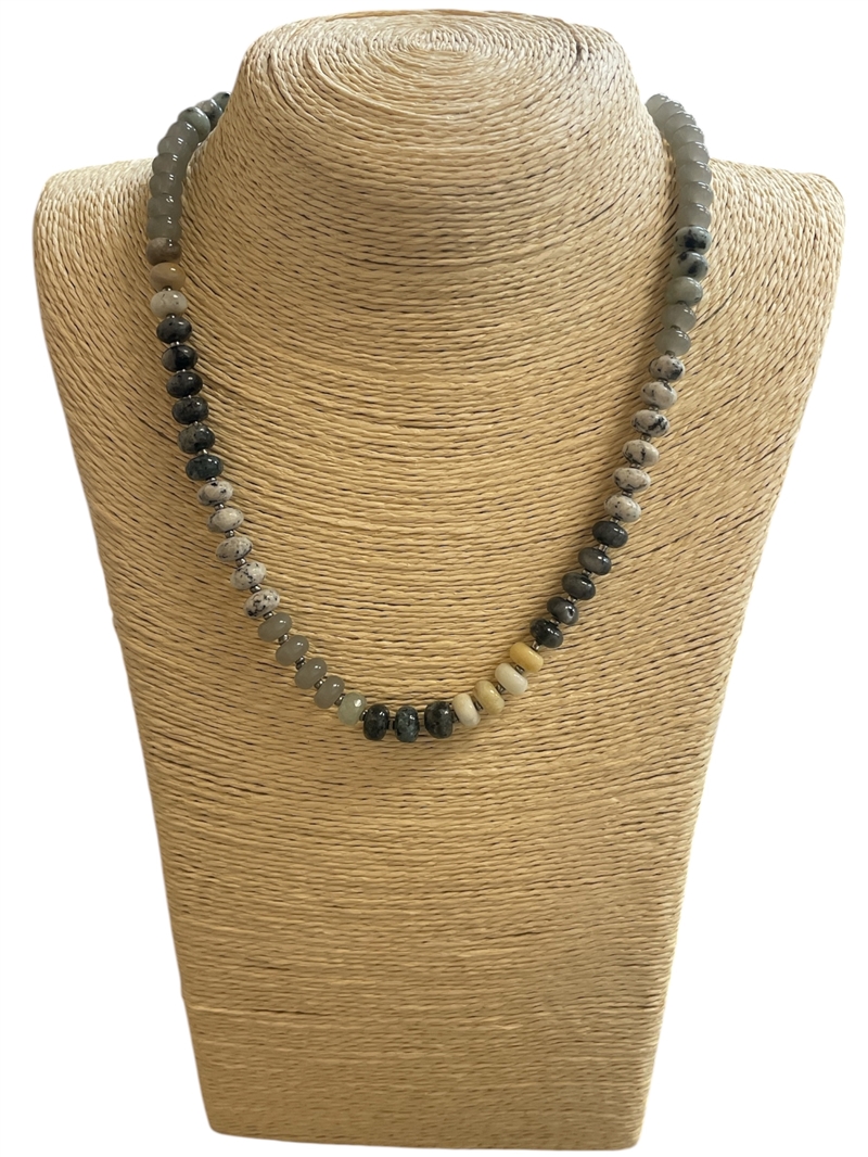 AN4299 MULTI COLOR ACRYLIC BEADED NECKLACE